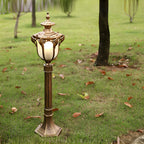 Traditional European-Style LED Outdoor Pathway Lamp Post - Durable & Waterproof