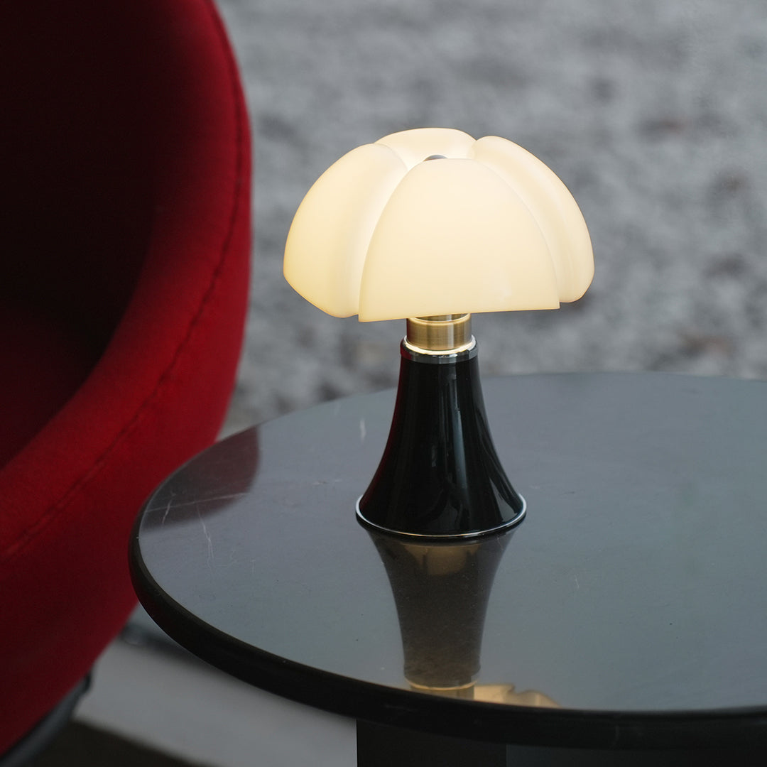 Bauhaus Table Lamp Italian Style Creative Iron Light