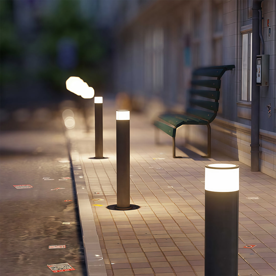 Outdoor Path Light Sleek Ambient Garden Bollard Lamps