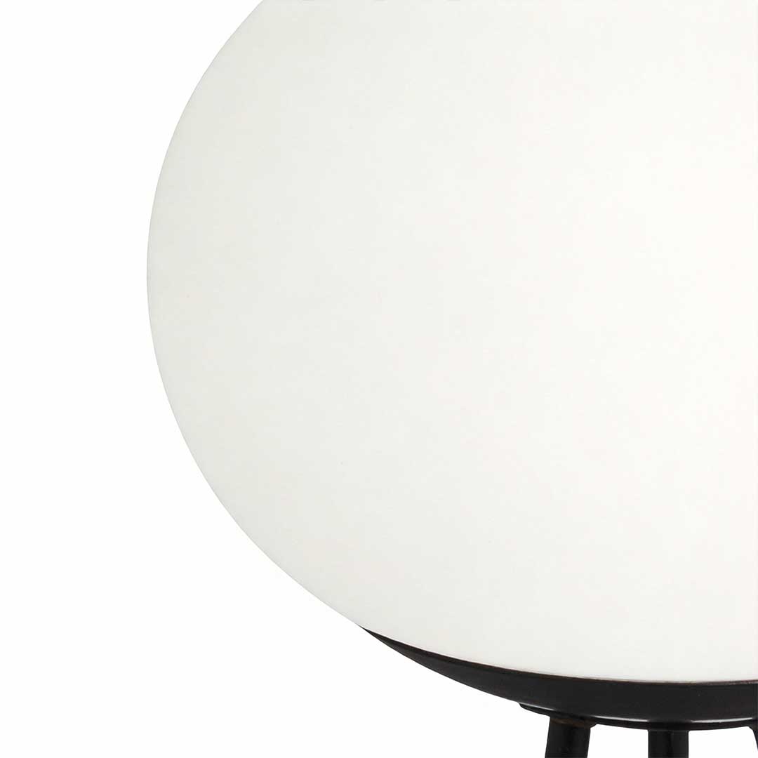 Outdoor LED Floor Lights Waterproof Solar Tripod Metal Lamp